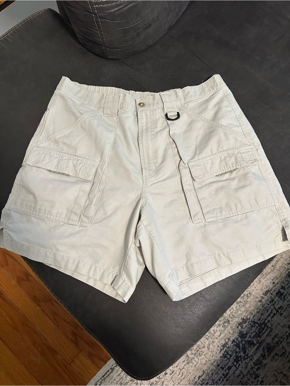 Columbia Men's Light Tan Cargo Shorts